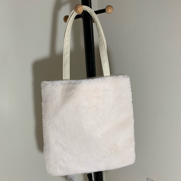 Forever 21 fur bag Clearance